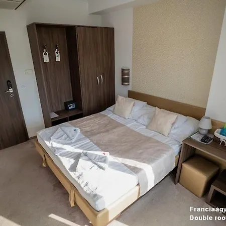 Irisz 3* Nyíregyháza