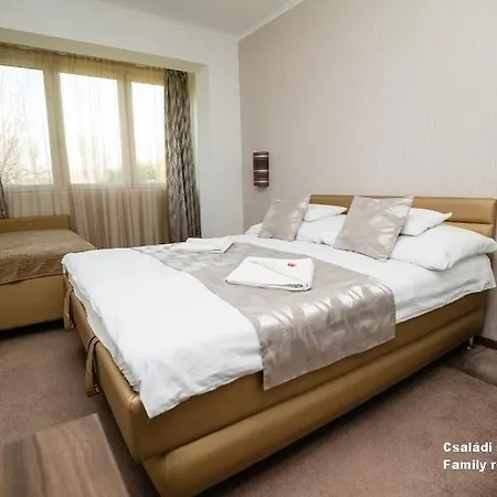 Irisz 3* Nyíregyháza